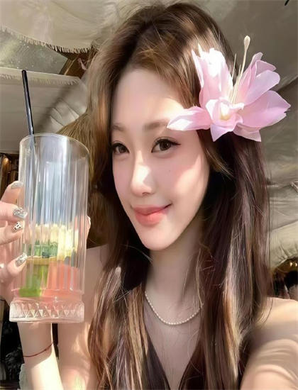 推荐：《暴雨》服装道具解析：时代还原与细节设计评价