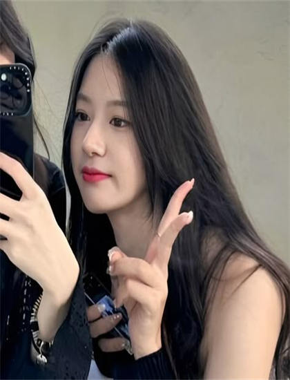 文化研究：《小混混们的战争》如何展现微距拍摄的细节表现与视觉冲击 探索文化表达的多种形式